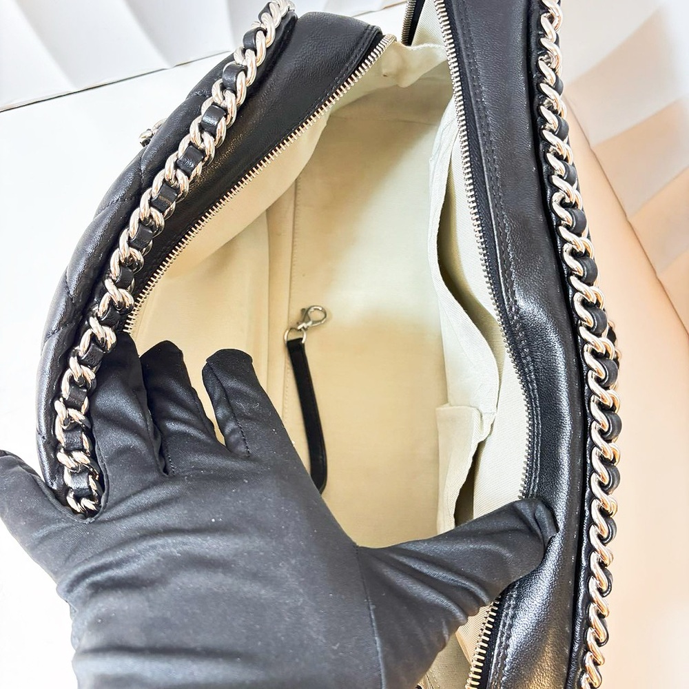 Chanel Black Quilted Leather Tote Bag with Chain Details - Picture 6 of 11